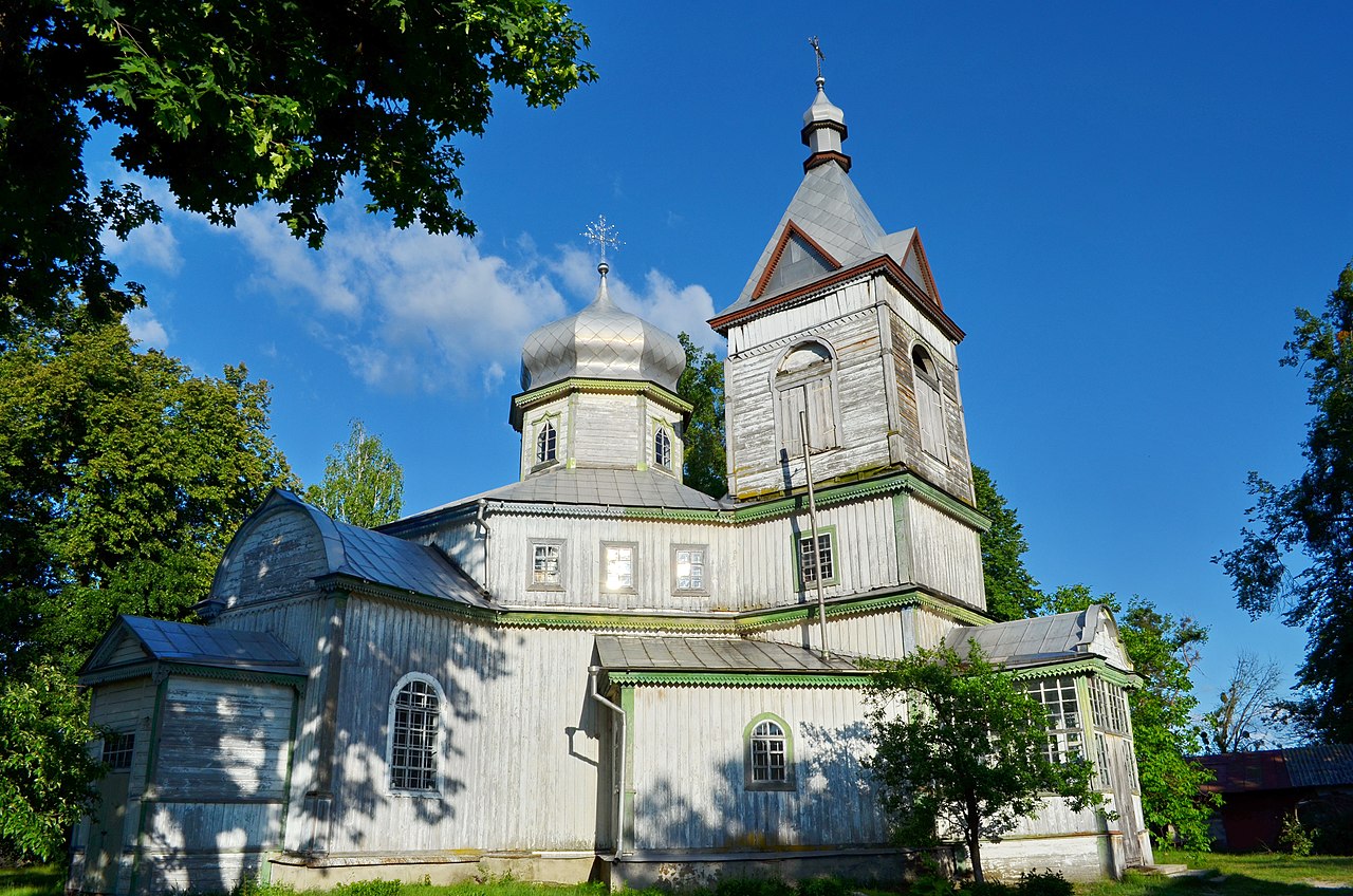 Дерев'яна церква 18 століття Косми і Дем'яна в с. Коленці Іванківської громади