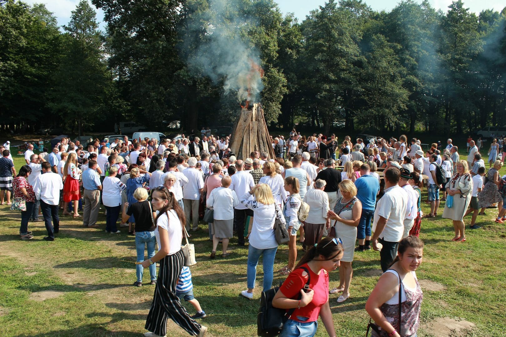 Lighting of the traditional bonfire at the Homin of Lemkivshchyna festival 