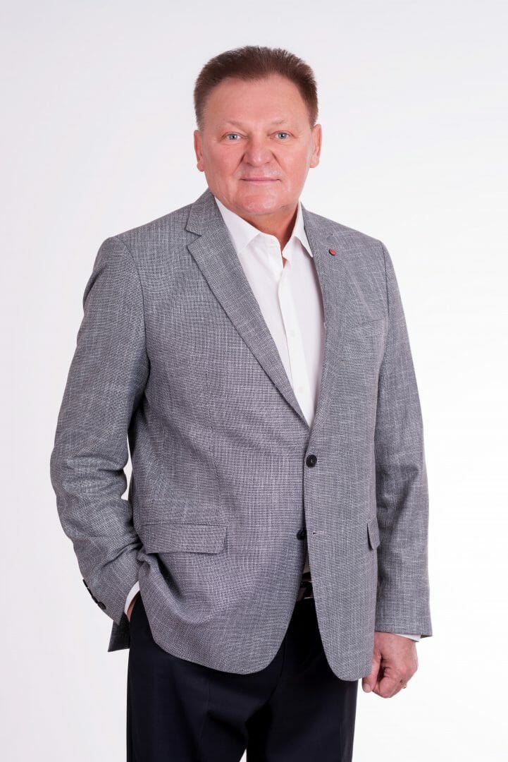 Vitaliy Viktorovych Tarelkin, town mayor