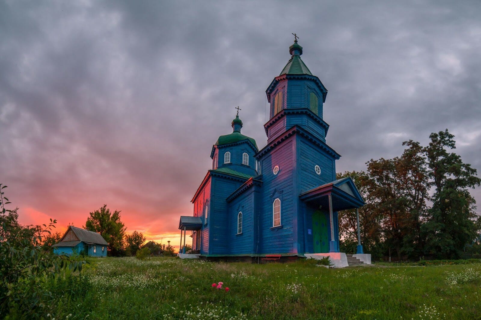 Church of the Exaltation of the Holy Cross in the village of Staryi Solotvyn.