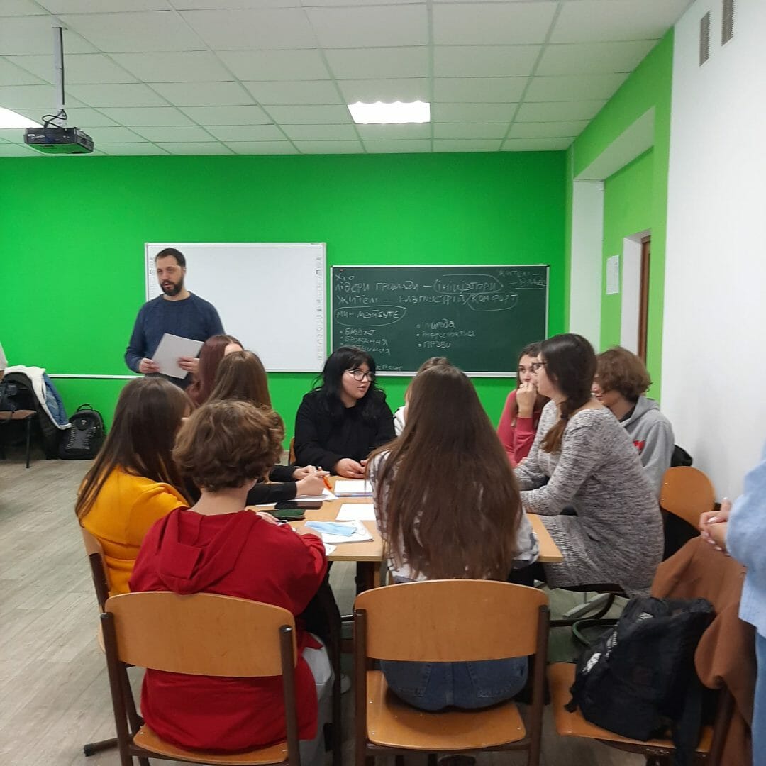 Lecture at the School of Civic Action as part of the long-term partner initiative “Mishkovo-Pohorilove ECO-Community”.