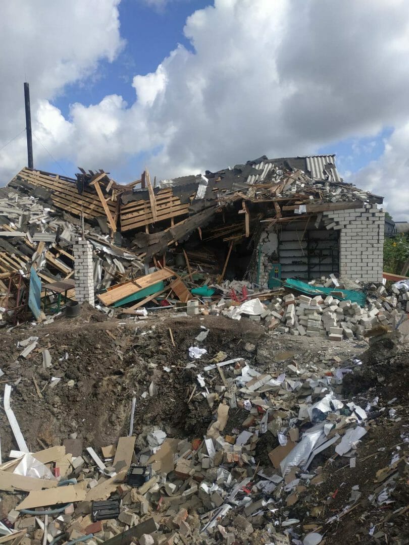 A residential building in the village of Novopokrovka after a direct hit by a rocket