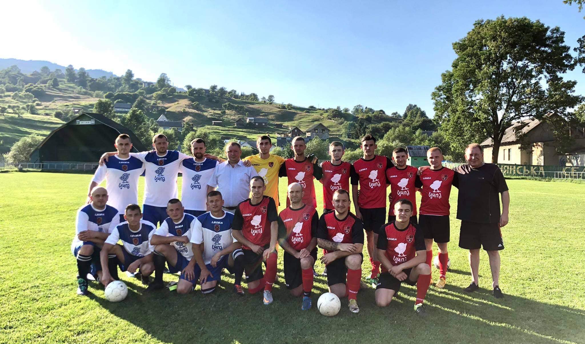 Football teams of the Yasinya community. Football Club HOVERLA and Football and Sports Club Kvasy